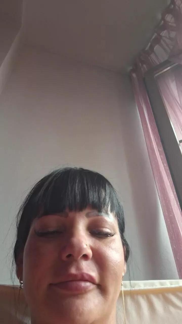 Ella_sweety from Cam4