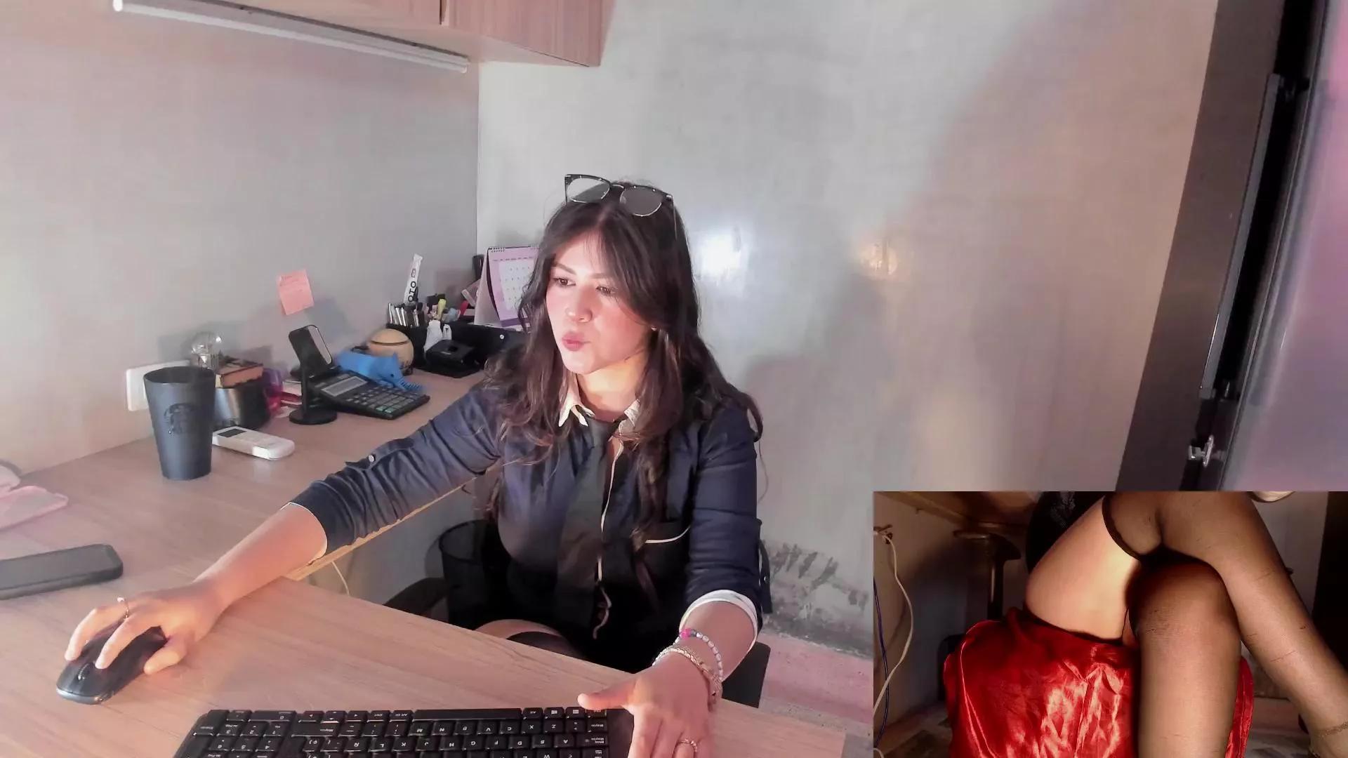 Elly_Miller from Cam4