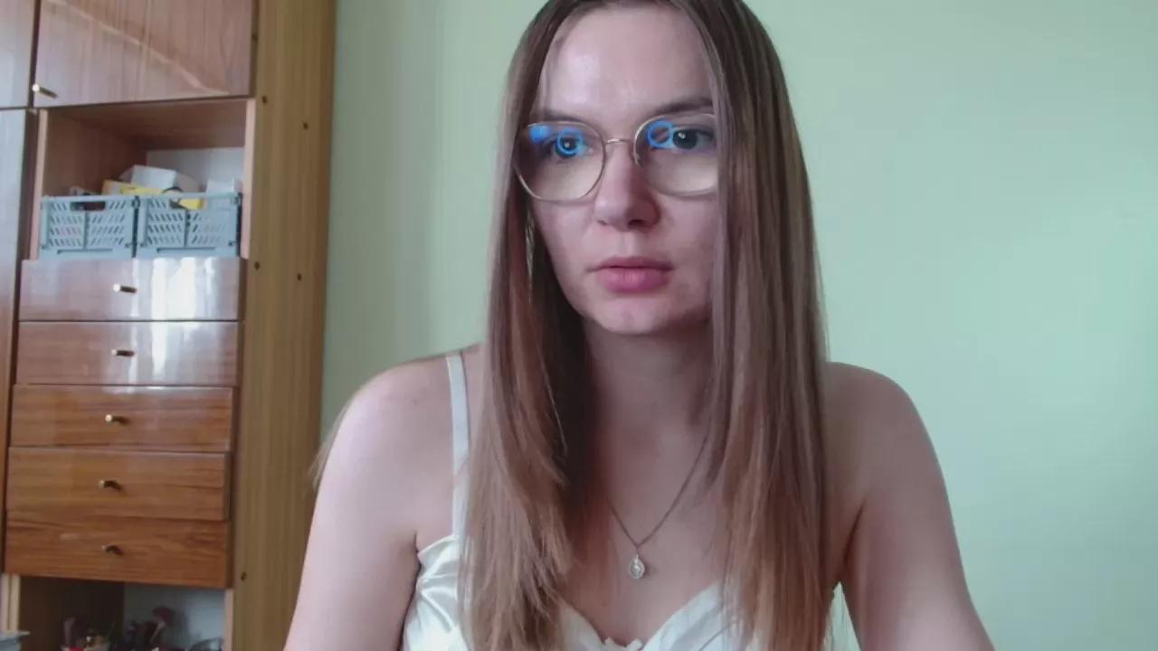 EllyHEARTx from Cam4