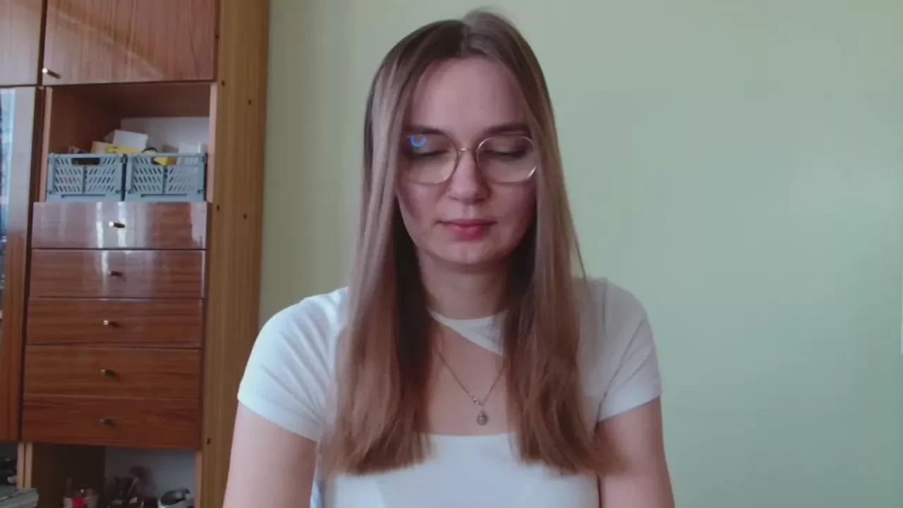 EllyHEARTx from Cam4