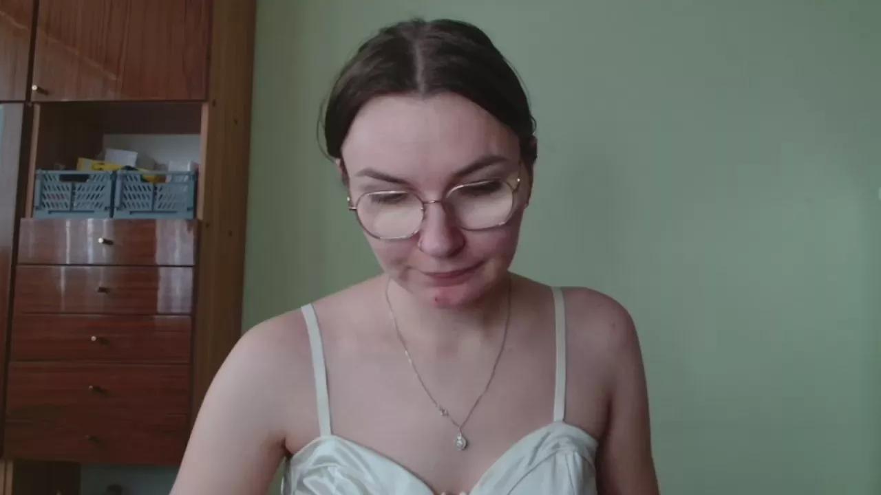 EllyHEARTx from Cam4