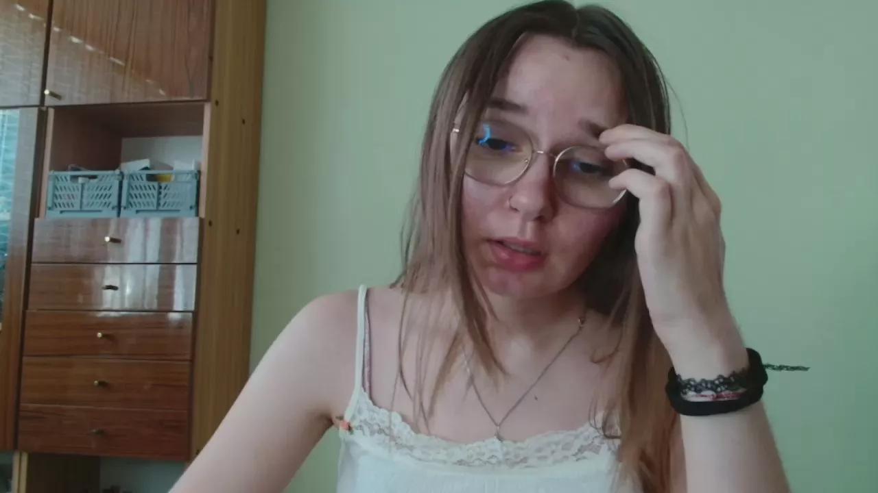 EllyHEARTx from Cam4