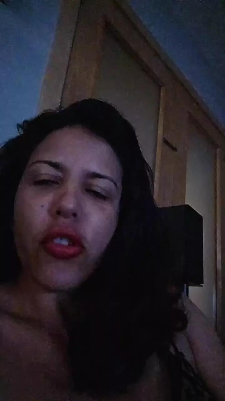 Elsitax webcams show profile image 