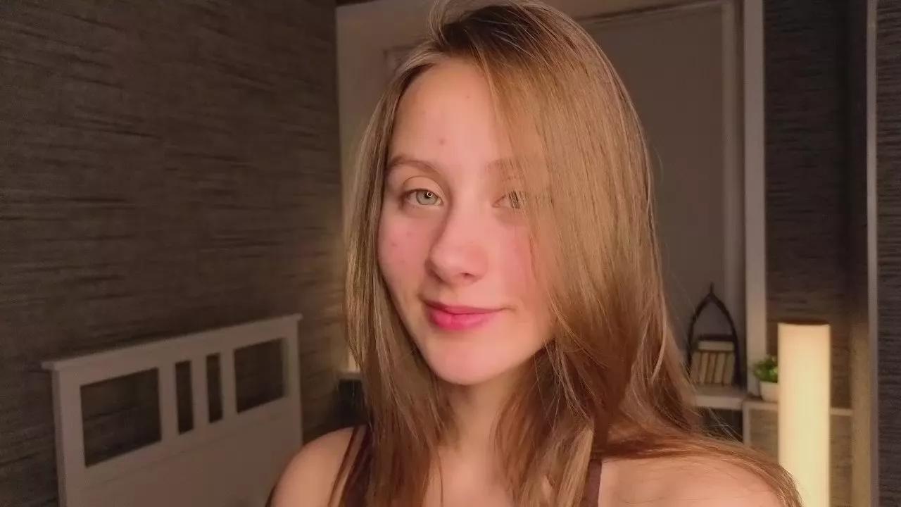 ElvaHakey webcams show profile image 