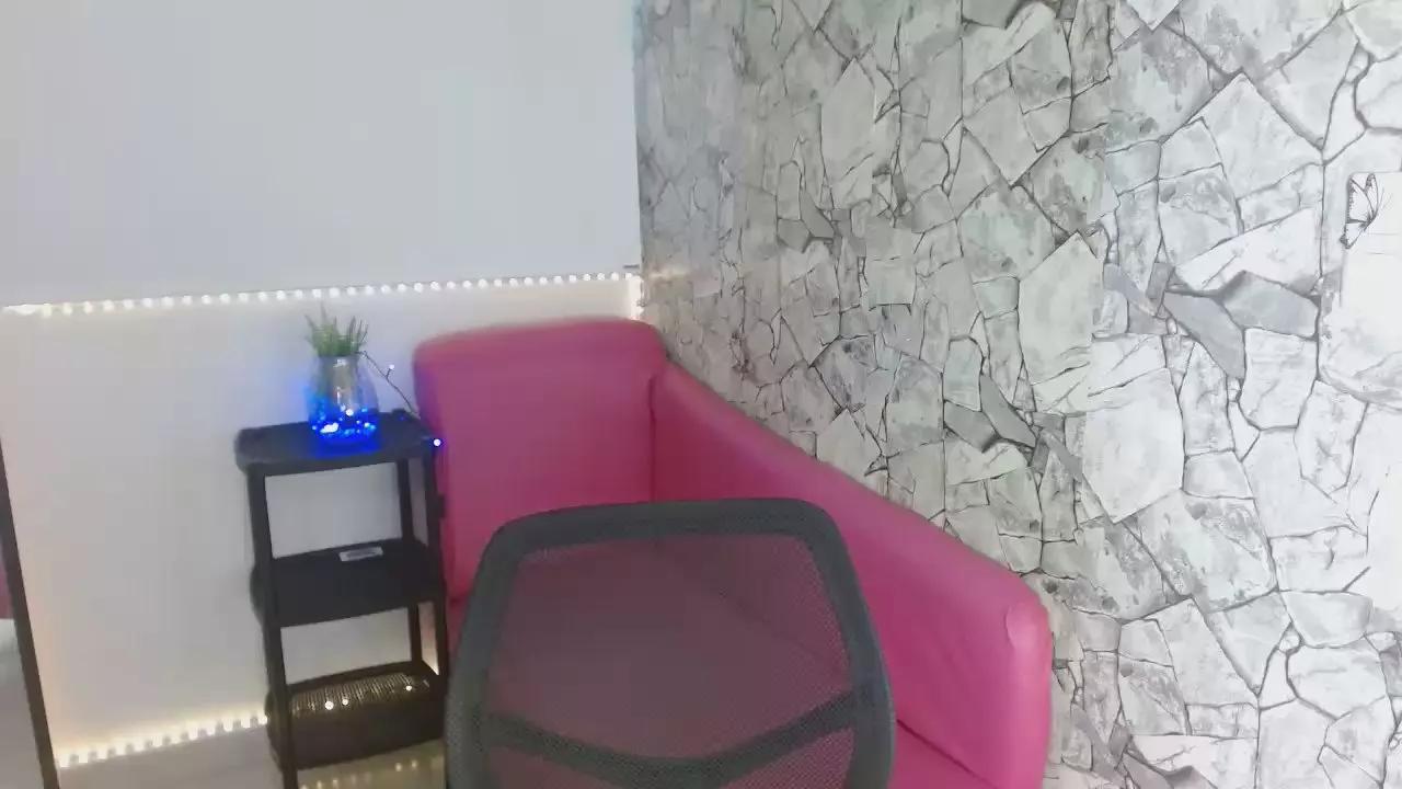 Emilybateee webcams show profile image 