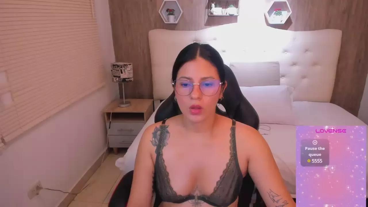 emma_adams_ from Cam4