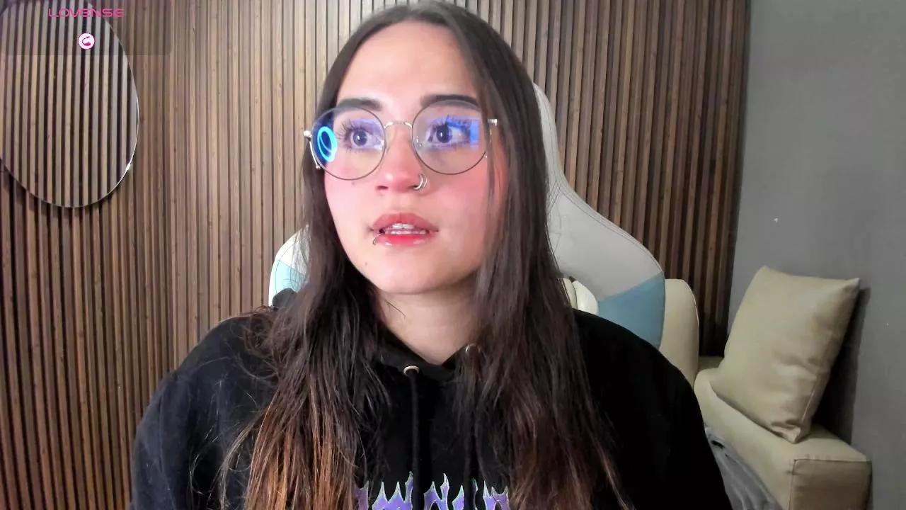 Emmajones9 from Cam4