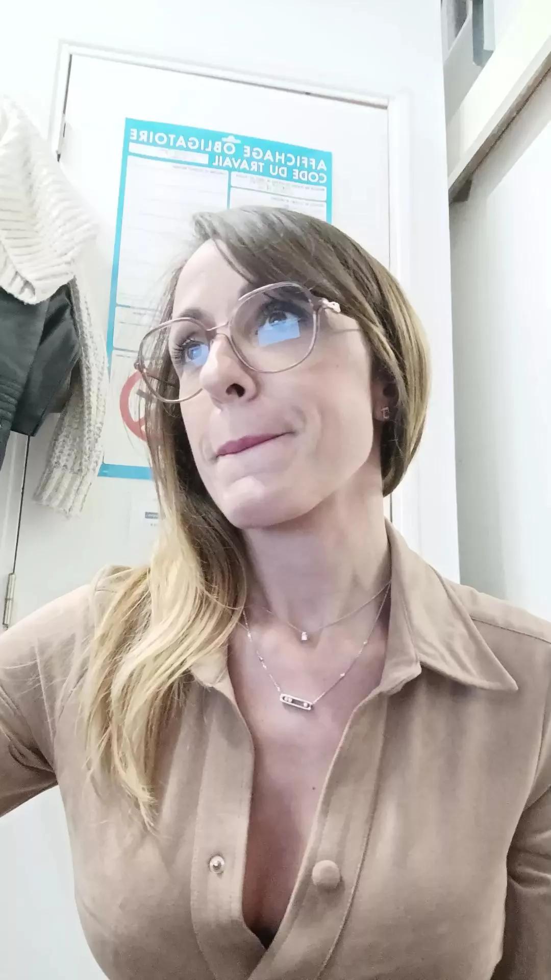EmmaLoren from Cam4