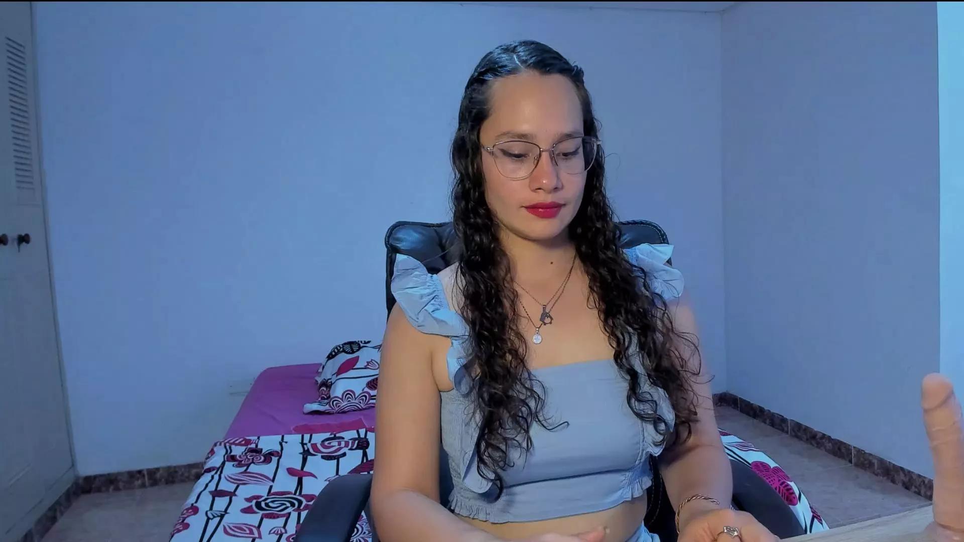 EmmaTorres9 from Cam4