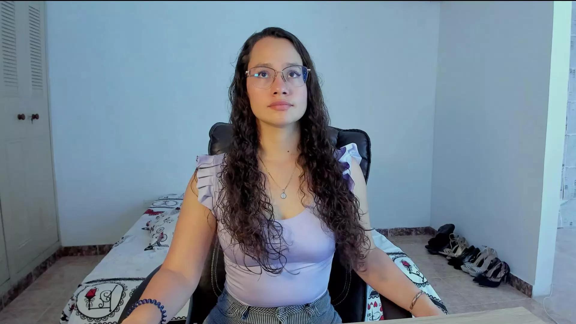 EmmaTorres9 from Cam4