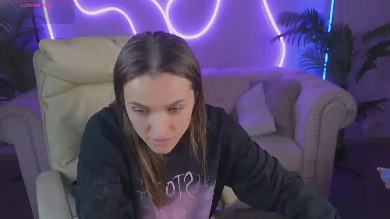 EmmySkyy from Cam4