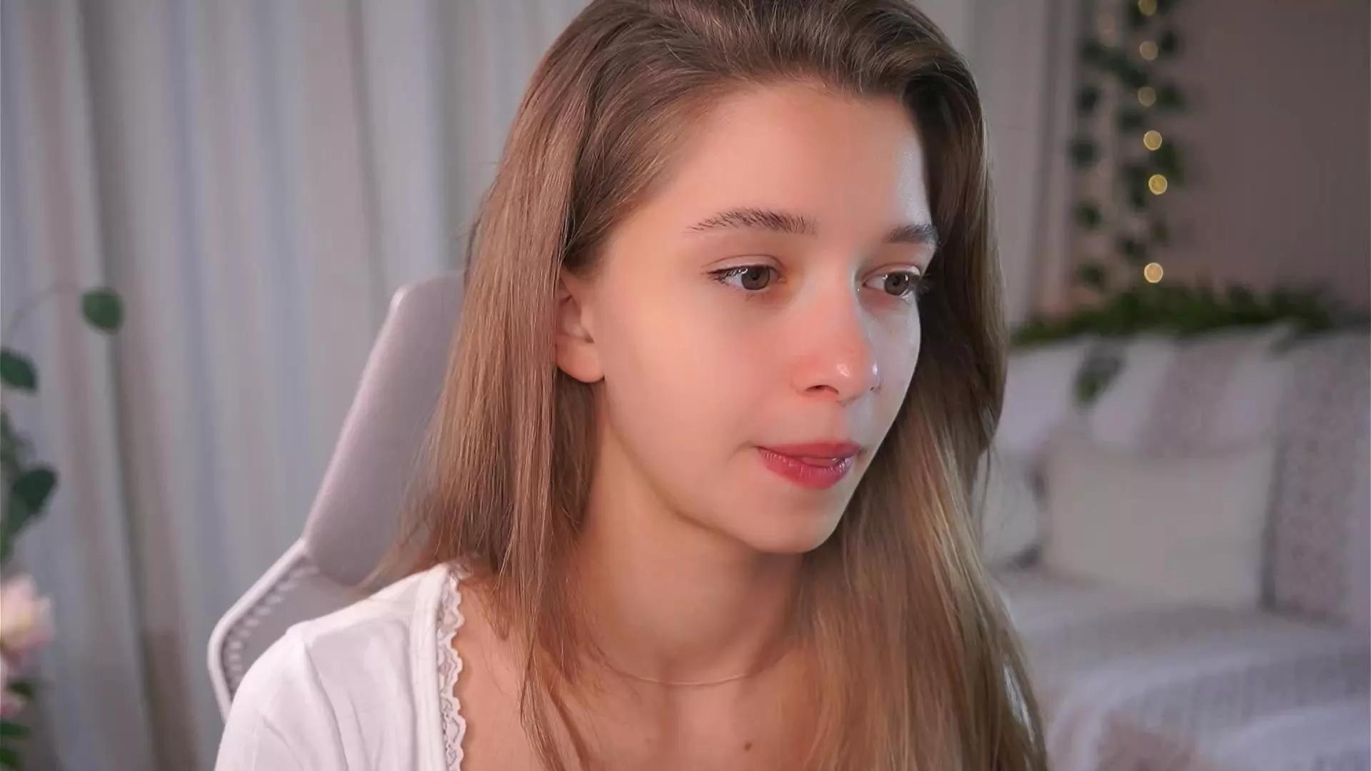 ErleneHarding from Cam4