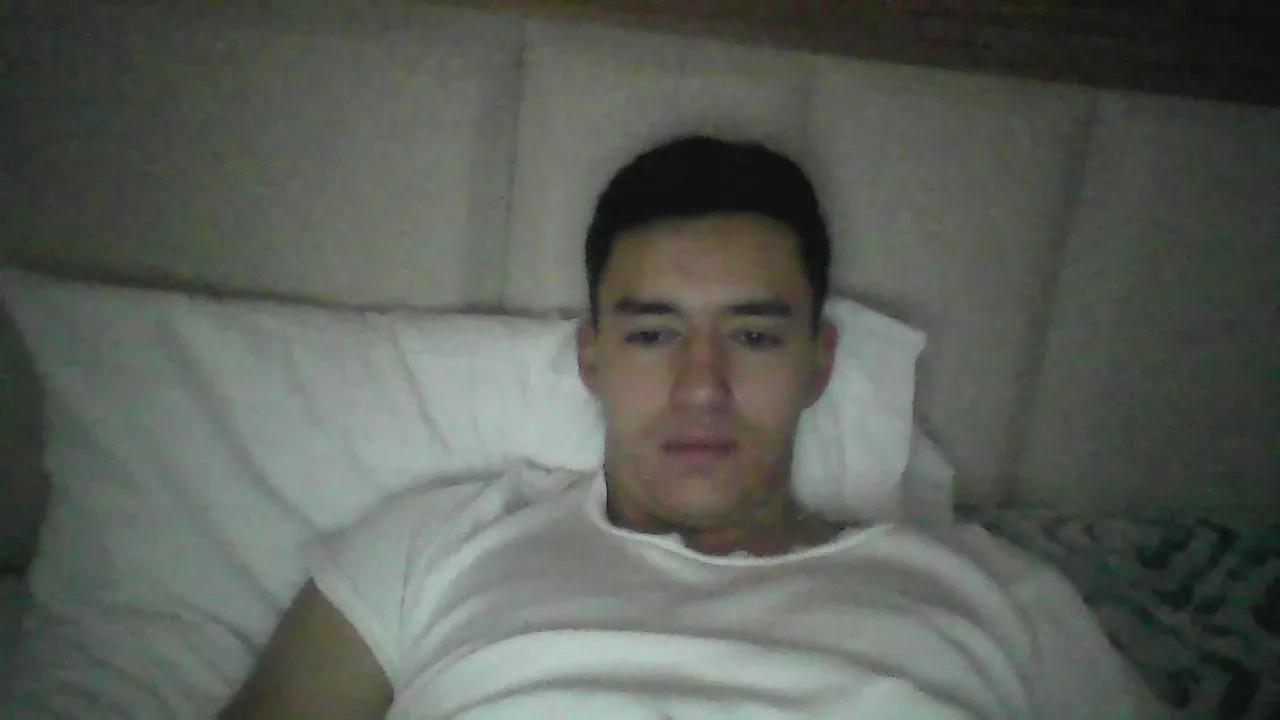 estebitan243 from Cam4