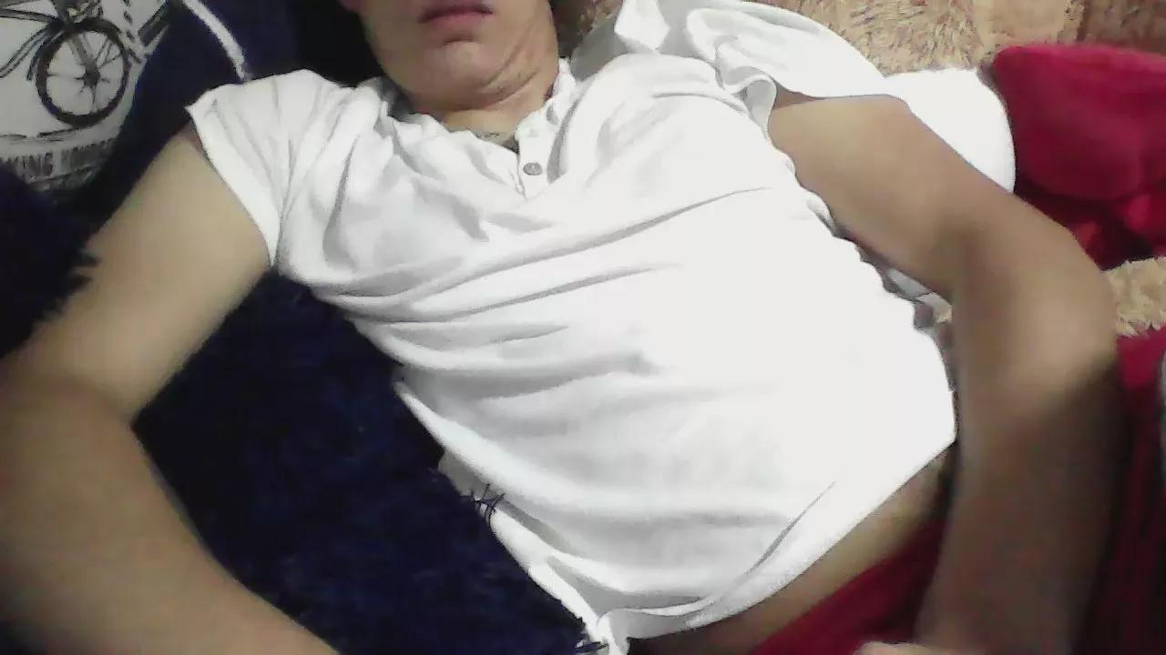 estebitan243 from Cam4