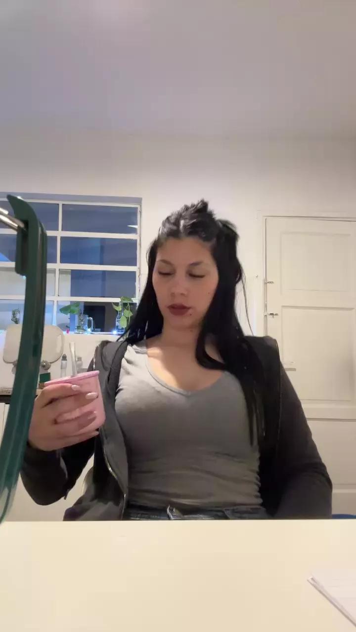 Esteffaniax from Cam4