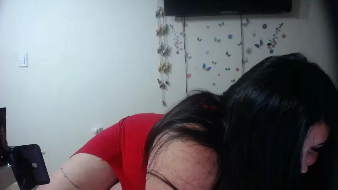 Estefy21 webcams show profile image 