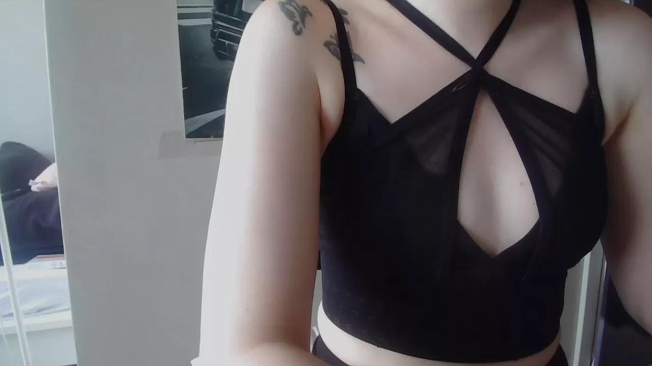 Estelle_Engels from Cam4