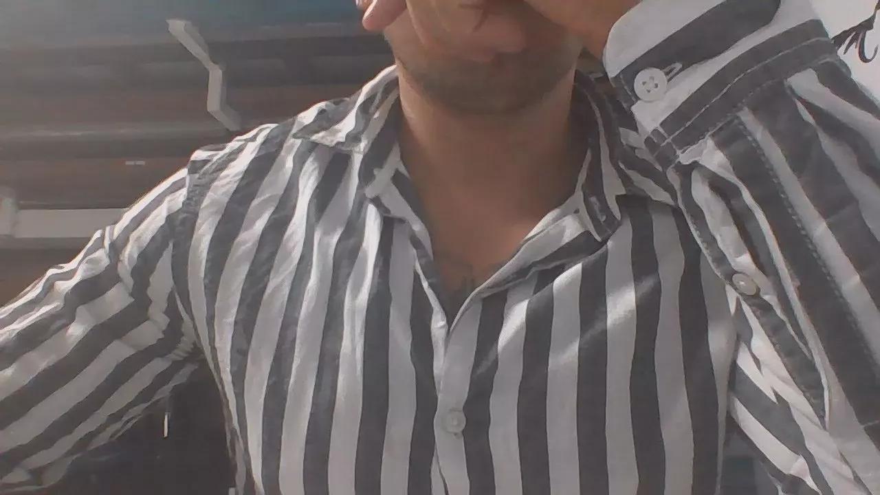 Estudiourbannn webcams show profile image 