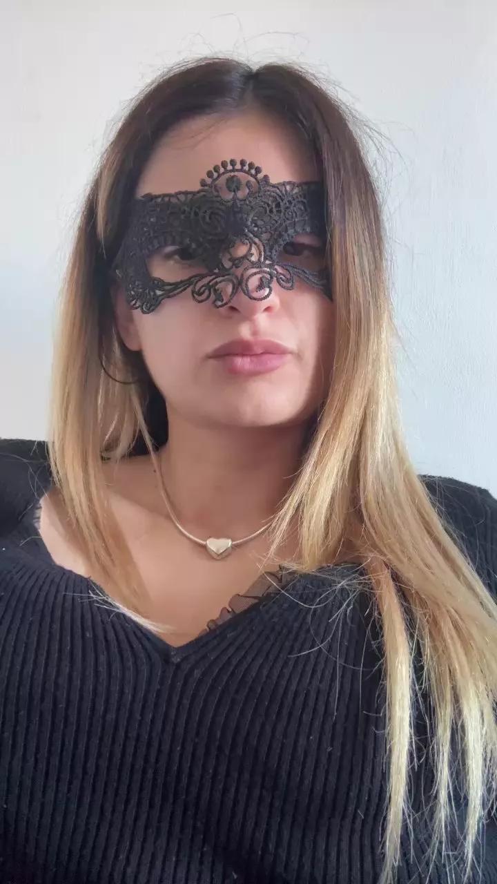 Evelyn909 from Cam4