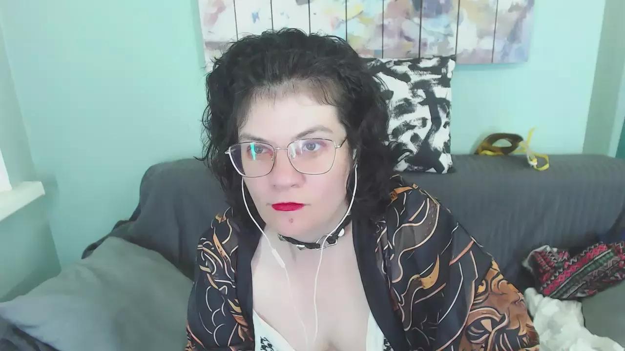 Everlie from Cam4