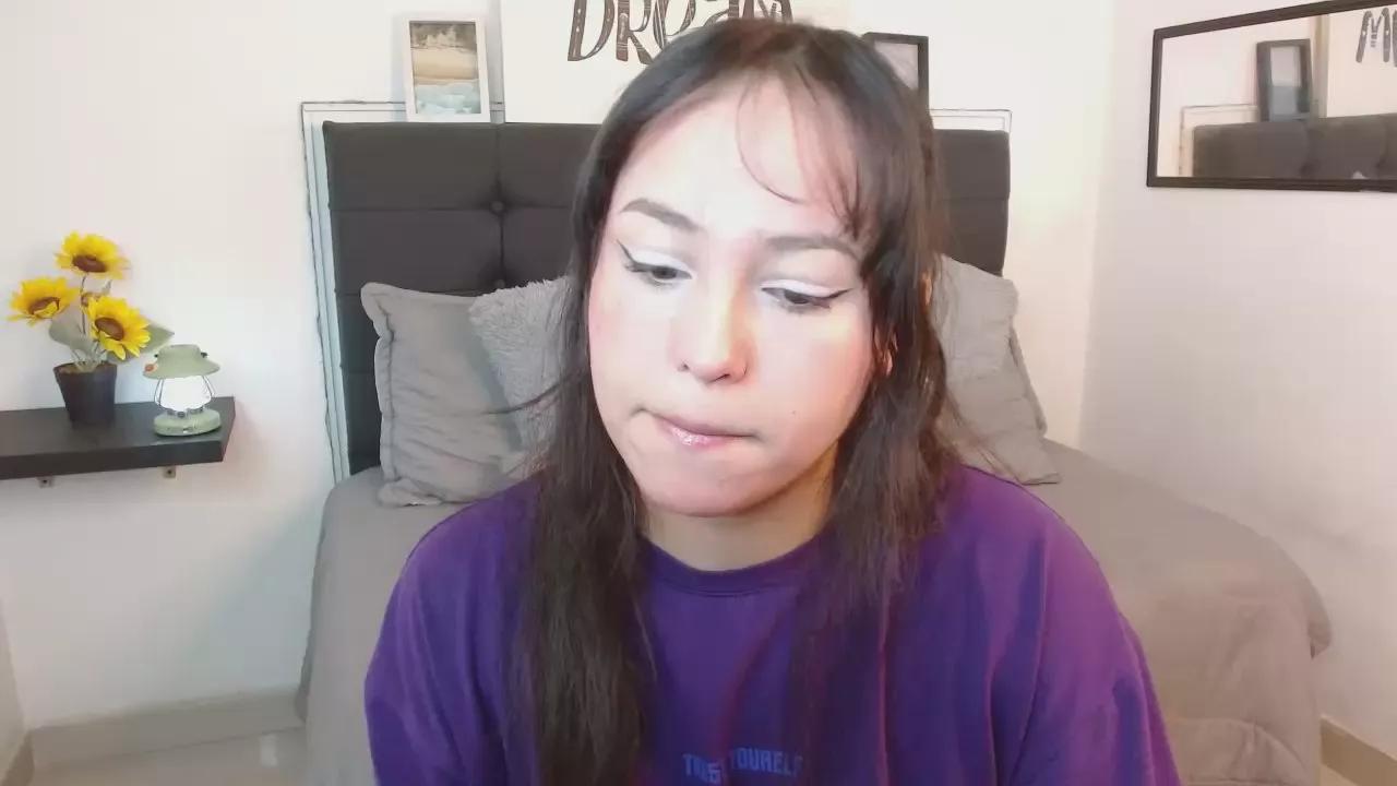 Eymmy_24 from Cam4