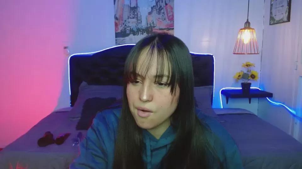 Eymmy_24 webcams show profile image 
