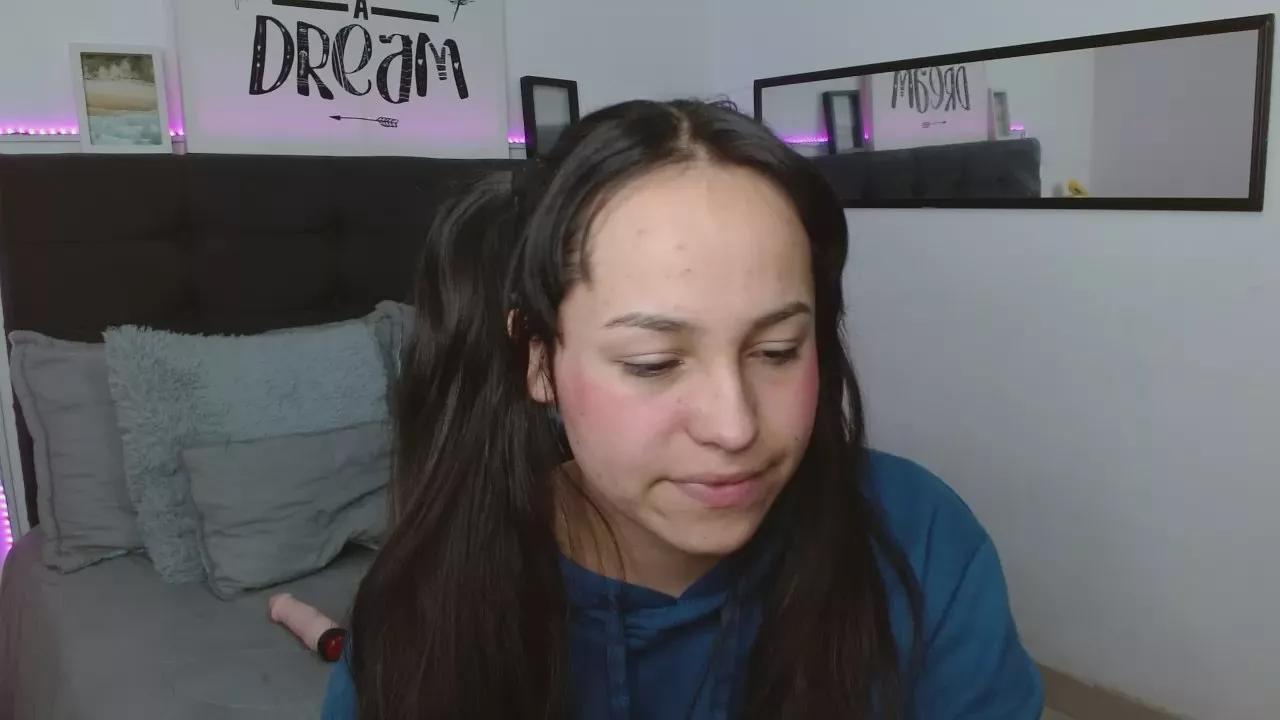 Eymmy_24 from Cam4