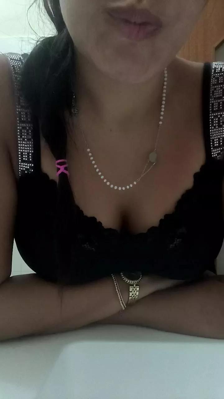 Fantasia952 webcams show profile image 