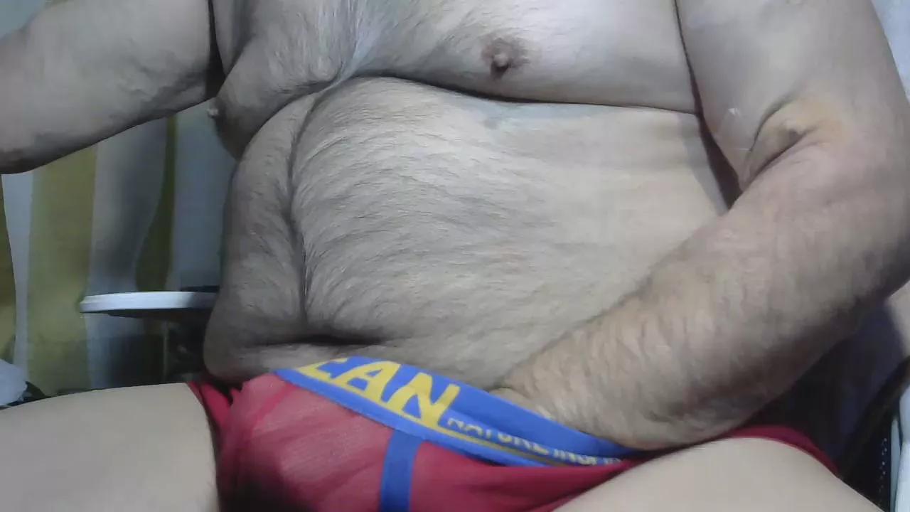 fluffbearr from Cam4