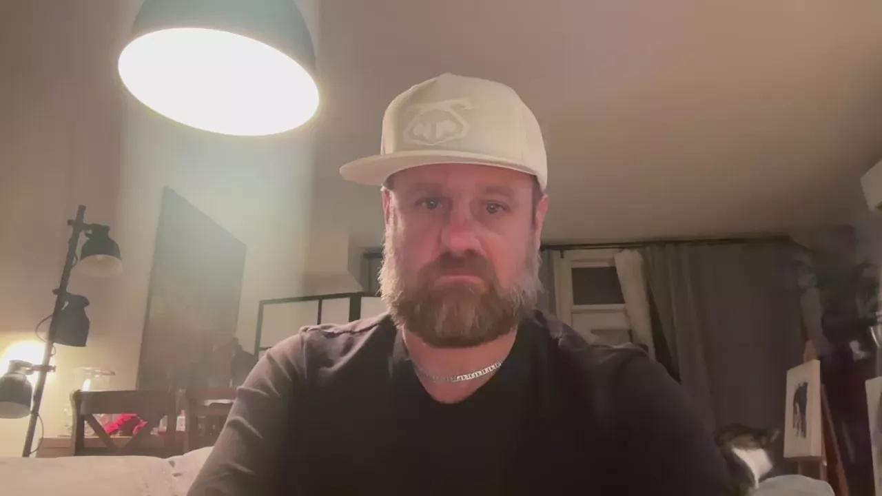 Gaspard33 webcams show profile image 