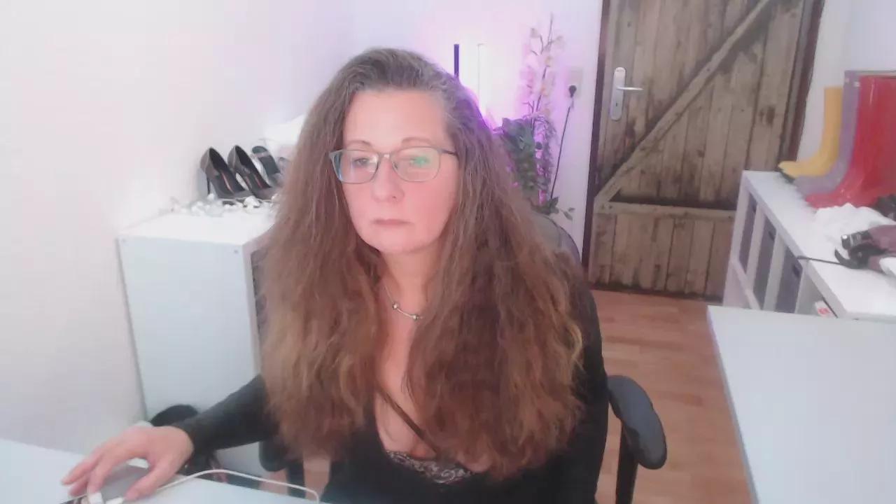 Geilesluder753 webcams show profile image 