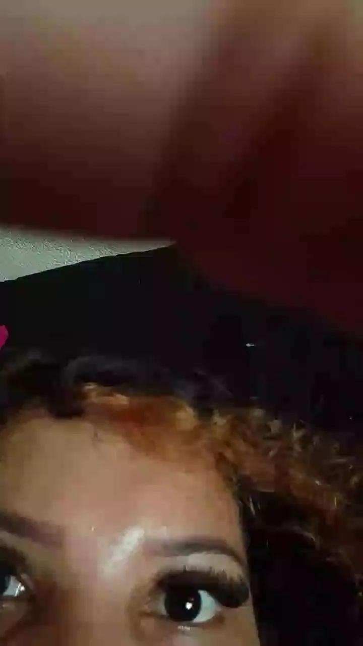 Geygey5 webcams show profile image 