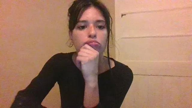 Ghibligirl2 webcams show profile image 