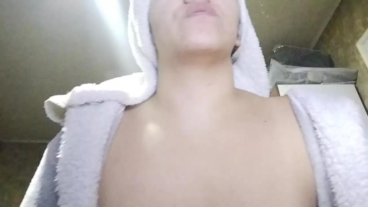 Gigi_32 from Cam4