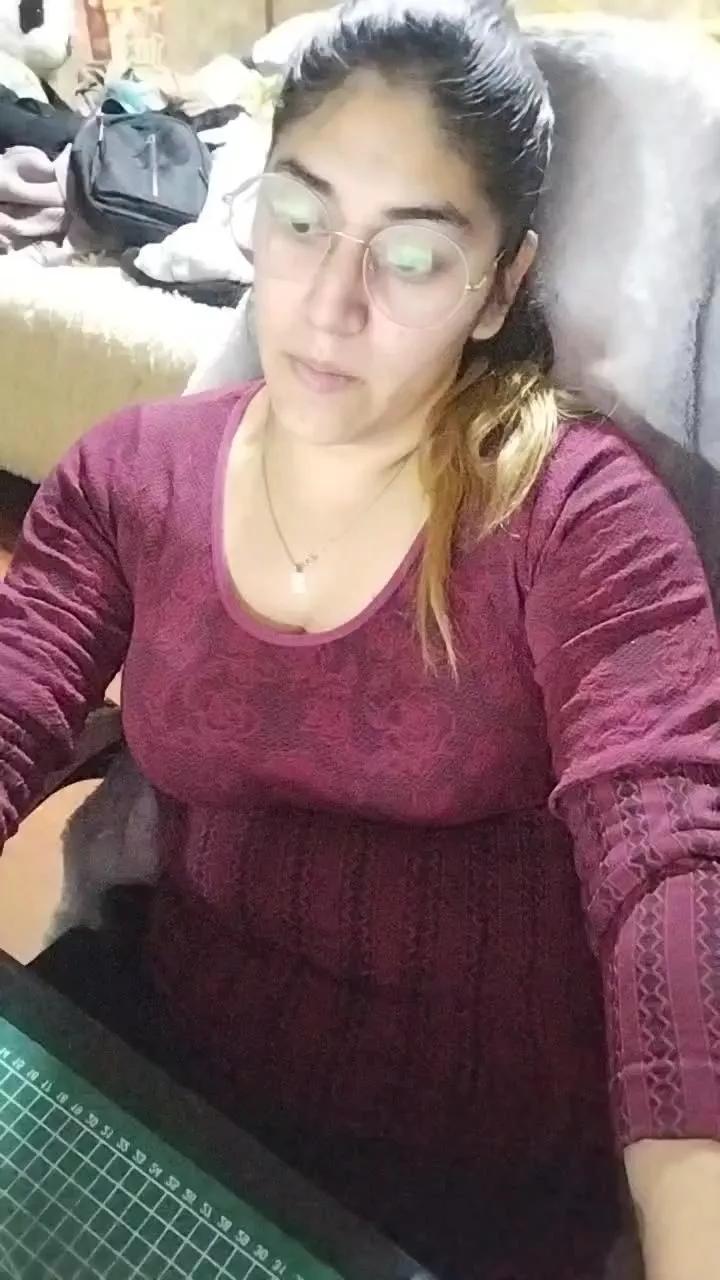 Gigi_32 from Cam4