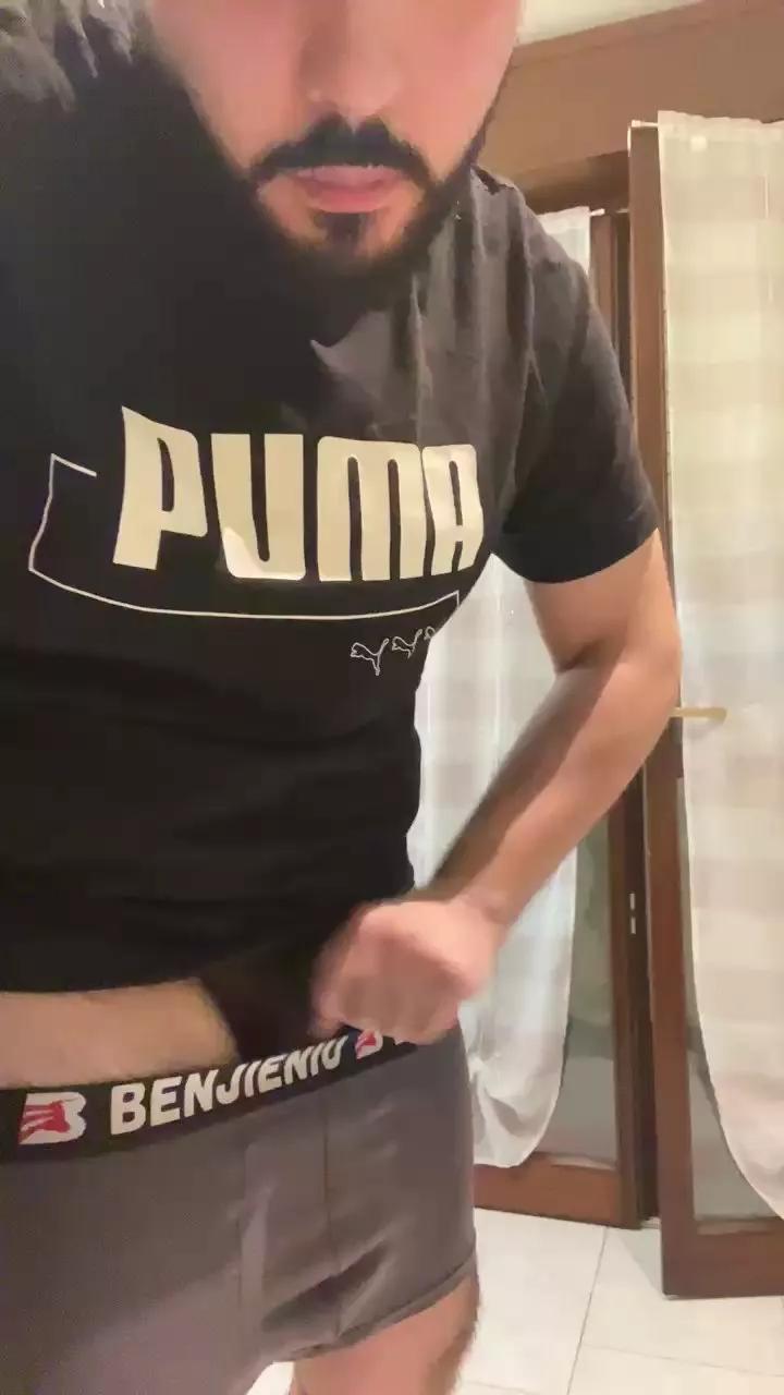 Giuseppe997 webcams show profile image 