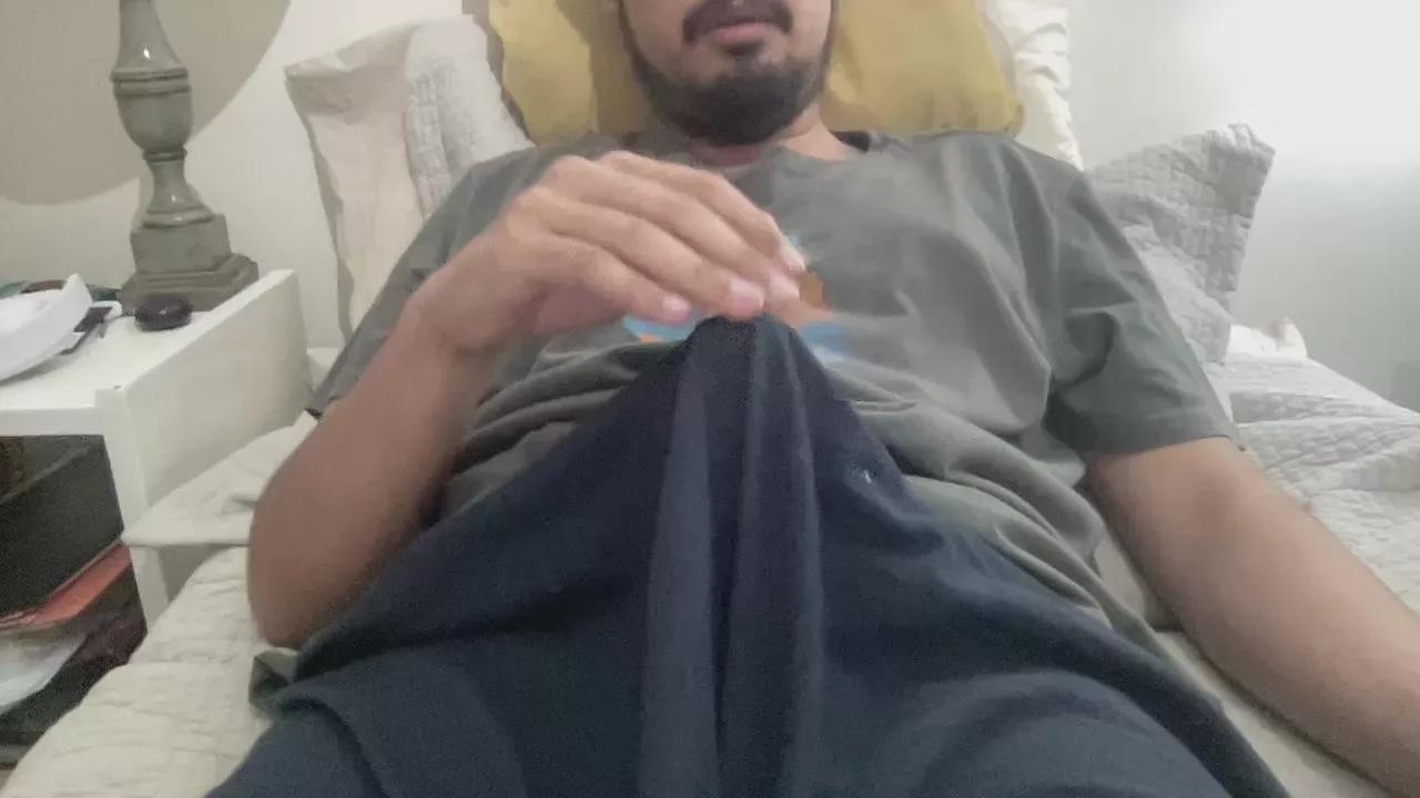 Grues0Estudiant on Cam4