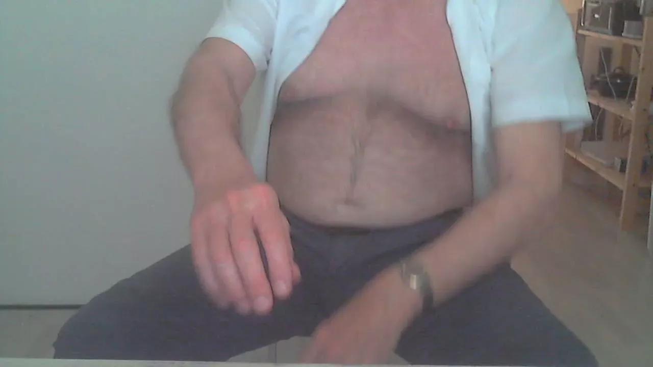 Hairybull webcams show profile image 