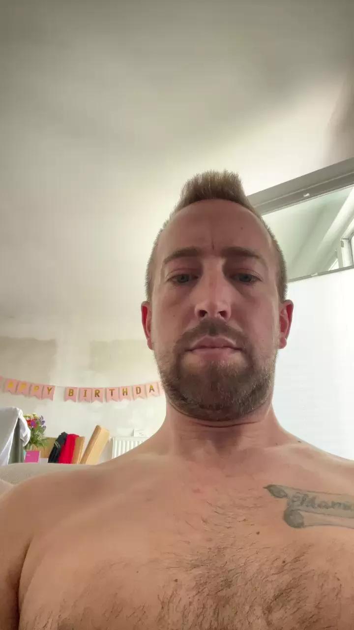 HHHotie from Cam4
