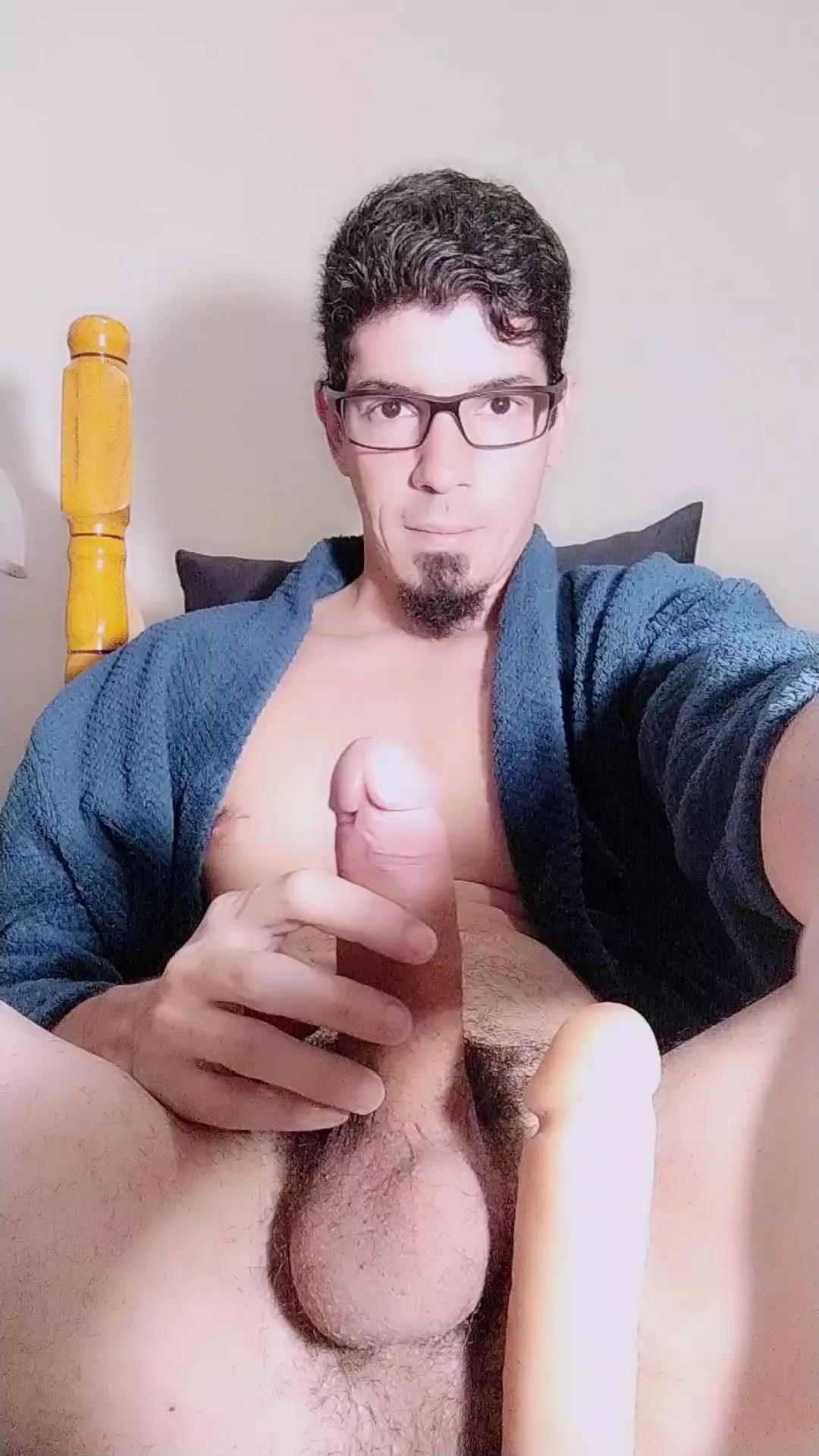 Hornyguitarguy webcams show profile image 