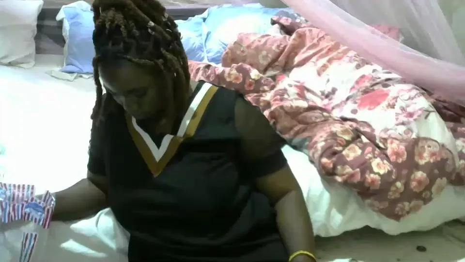 Hunnies1 from Cam4