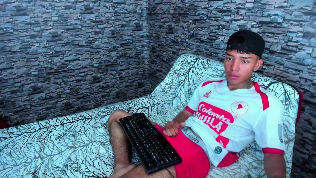 Hunter_Booy webcams show profile image 