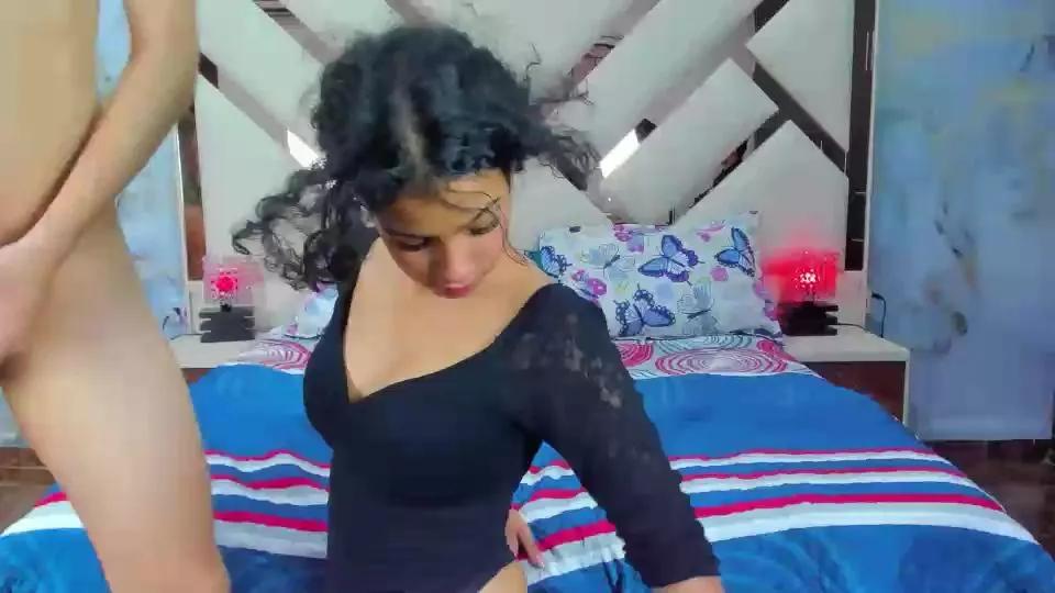 Innocent_Looks from Cam4