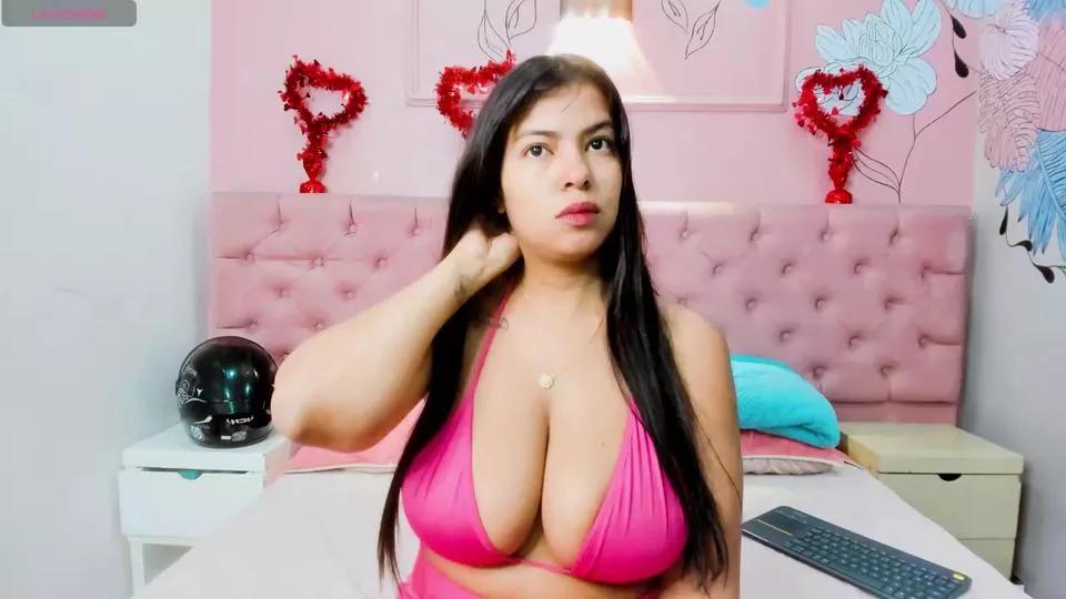IsabellaLuxe webcams show profile image 