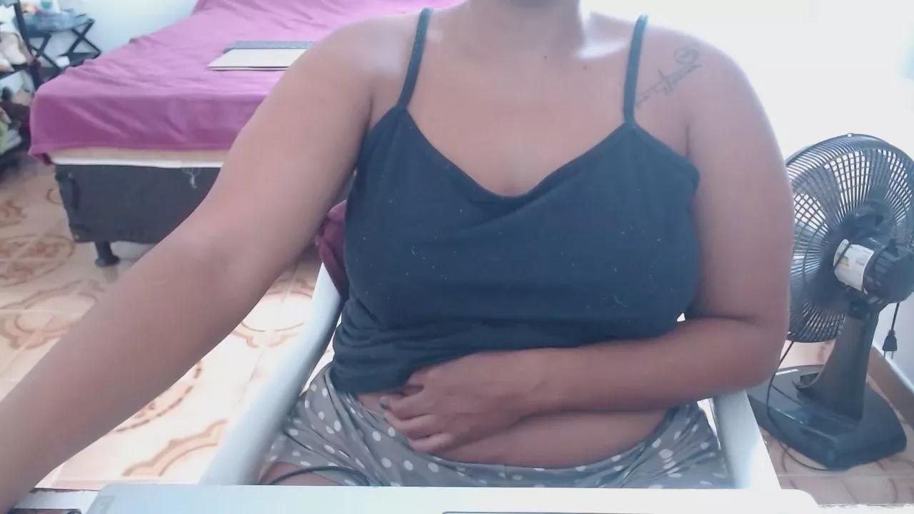 IsaSweetRJ from Cam4
