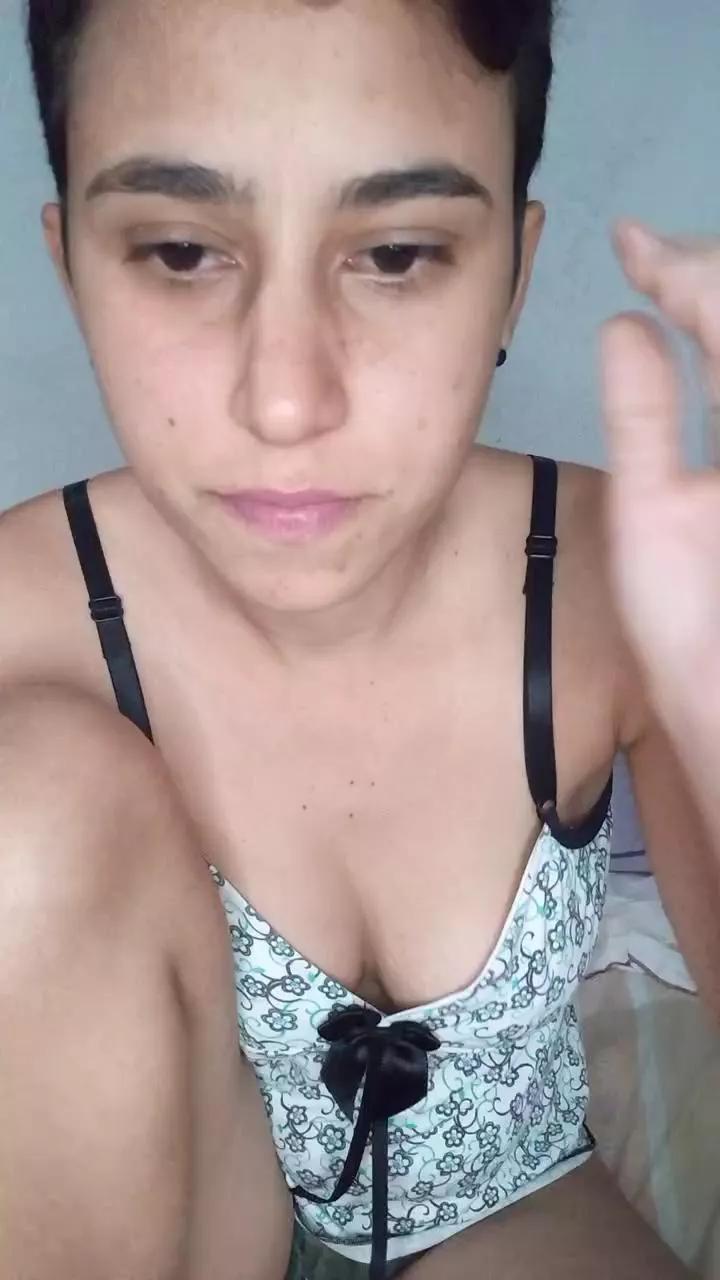 Jajasfd4 webcams show profile image 