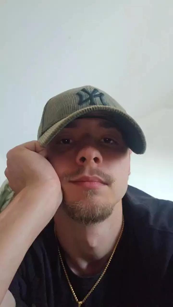 Jeremydsh41 webcams show profile image 