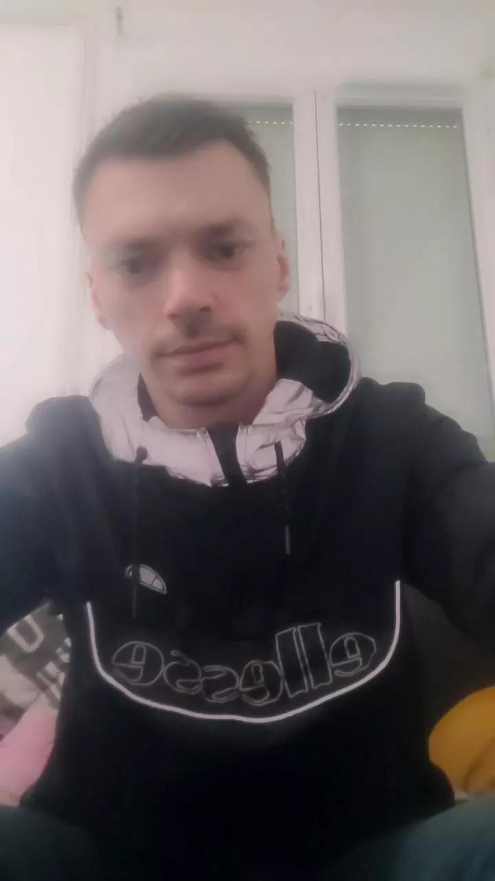 Jerjer42 from Cam4