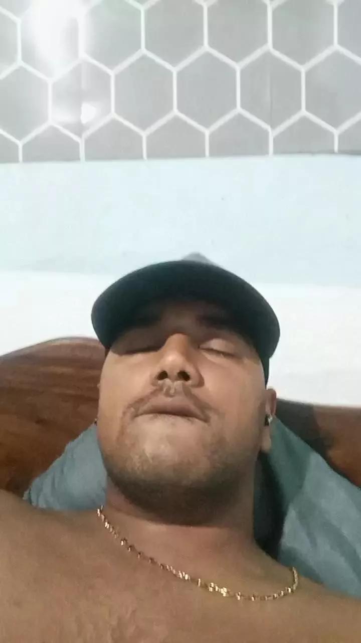 JesusOviedo888 webcams show profile image 