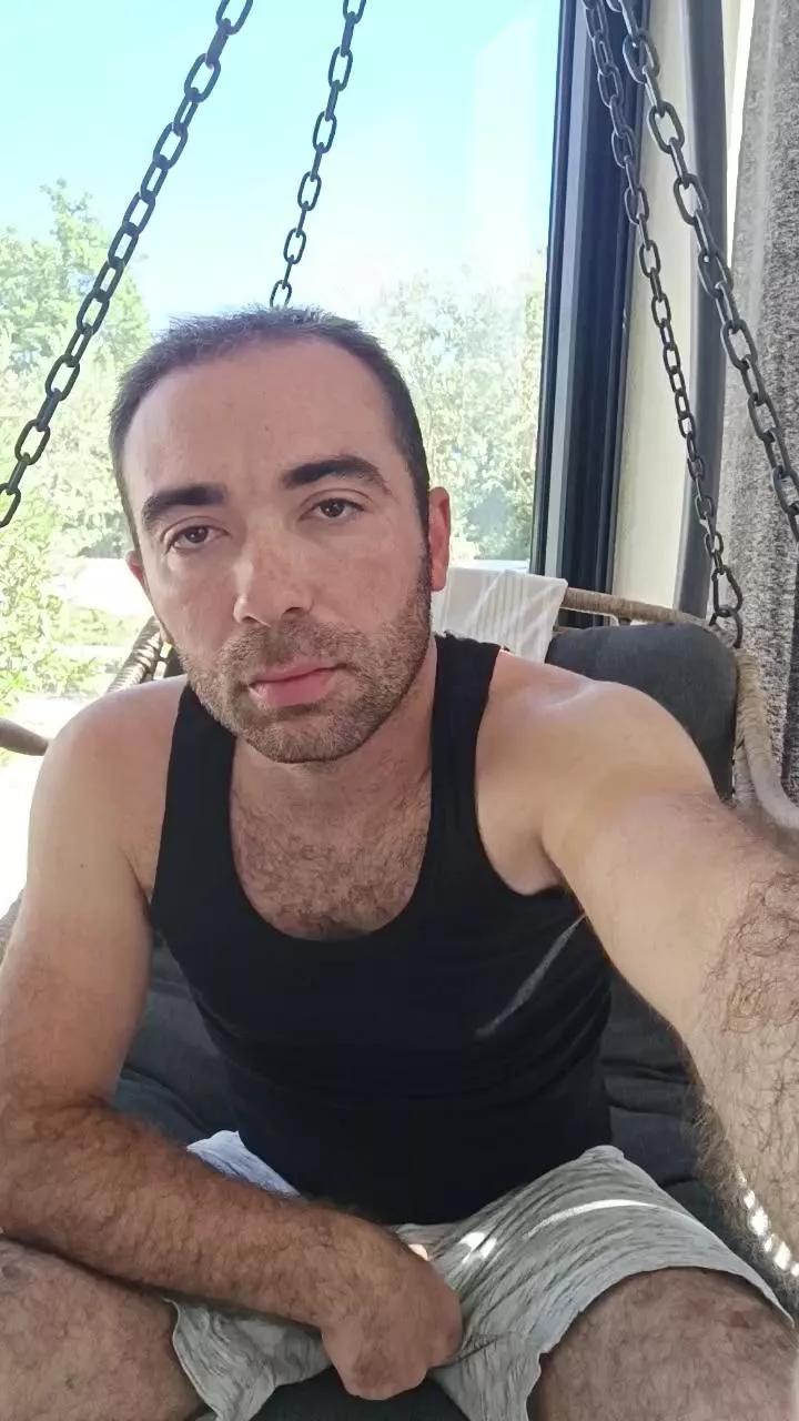 Jhnikeur webcams show profile image 